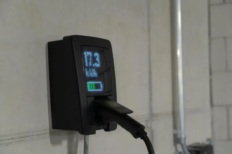 Thuisbatterij zonder zonnepanelen: hoe werkt het laden?