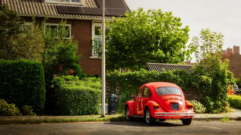 Thuisbatterij en elektrische auto: slim laden thuis